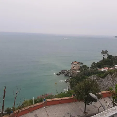 펜션 La Casetta Di Ilaria Vietri
